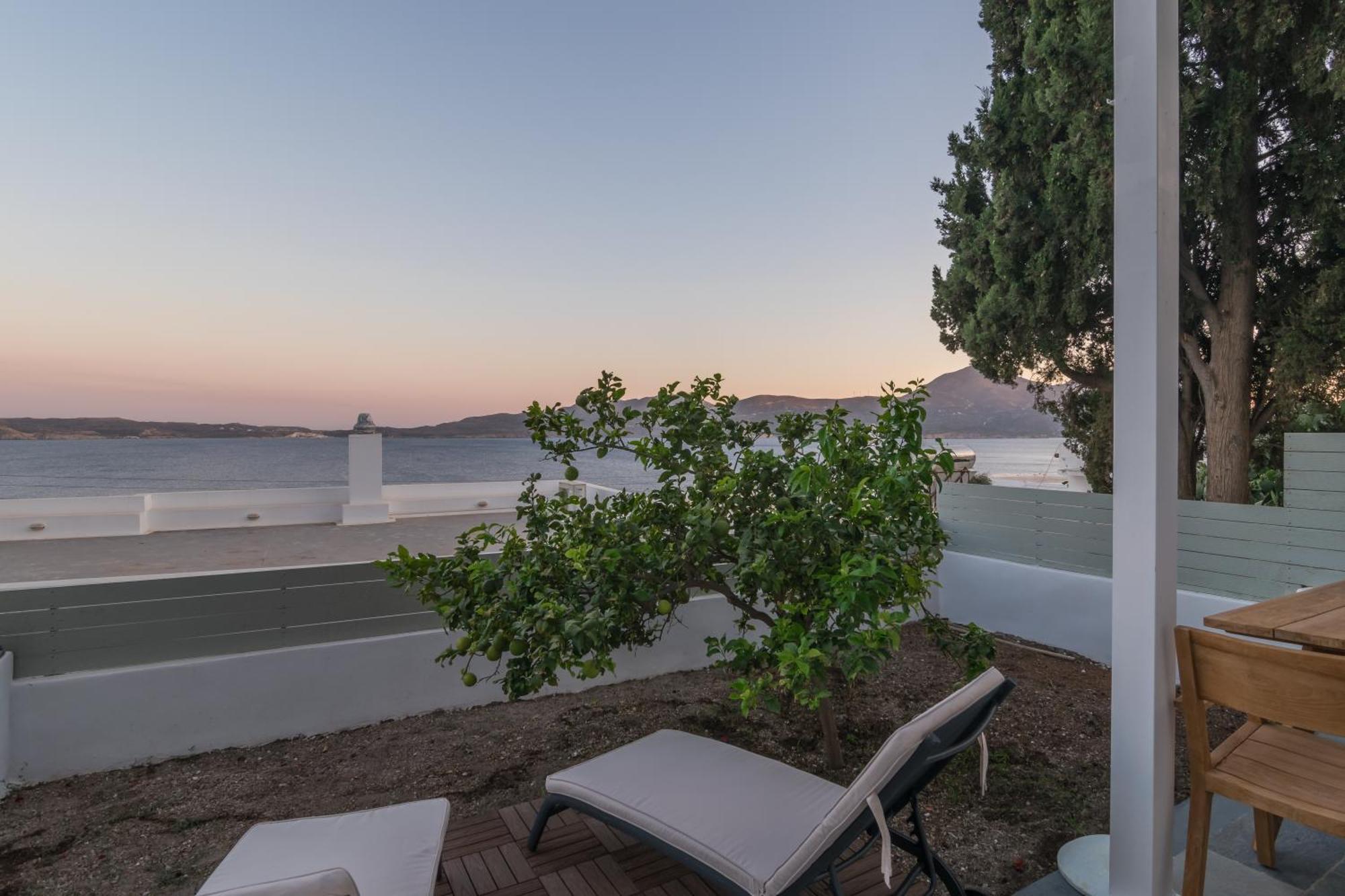 Vitalis Residences - Haven Suites Adamantas  Exterior foto